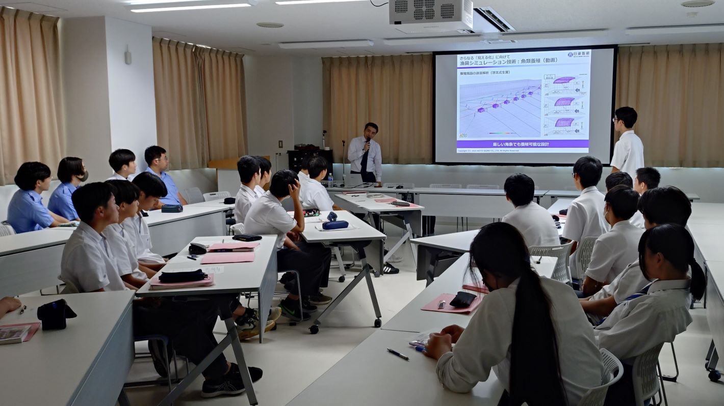 細川委員による静岡県立焼津水産高等学校授業風景