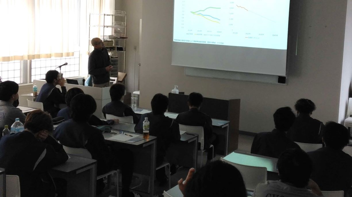 和田委員による北海道漁業士会役員会授業風景