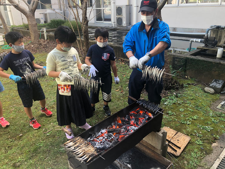 平戸名物「焼きあご」作り体験