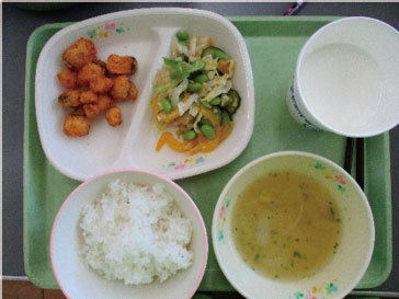 愛媛県漁業協同組合から長野県松川中央小学校へ提供された養殖マダイ（まだいのサイコロフライ）1