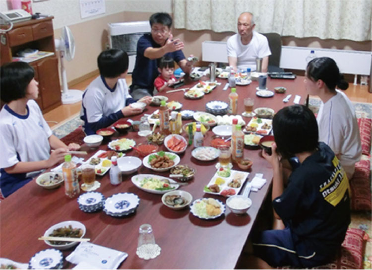 渚泊（なぎさはく）（北海道歯舞（はぼまい）漁港）
