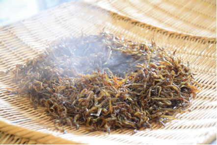 イカナゴのくぎ煮（兵庫県）